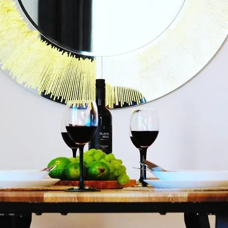 Casari & アパート