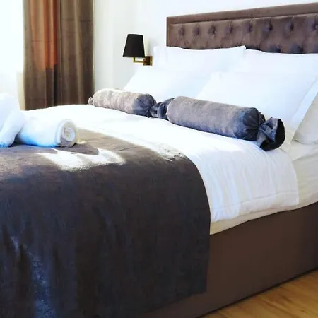 Casari & * スプリト